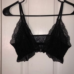 LACE BRALETTE
